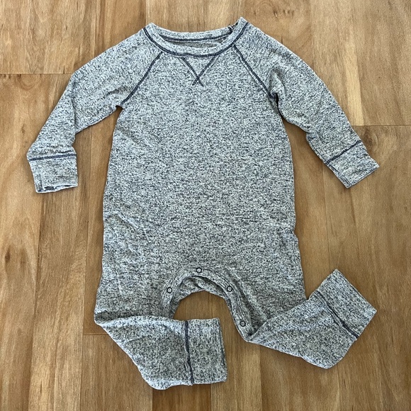 Cat & Jack Romper - Picture 1 of 3